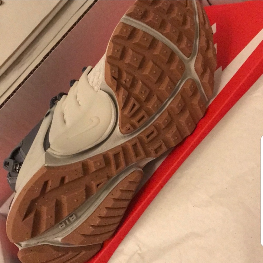 Sold - Picture 2 of 3